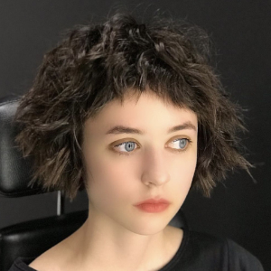 haircut and styling broken texture