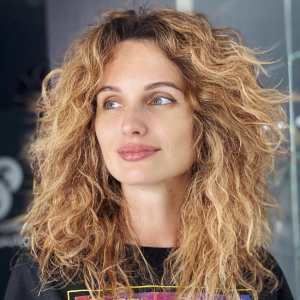 haircut for long curly hair and coloring