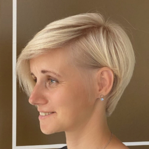 pixie-bob haircut color