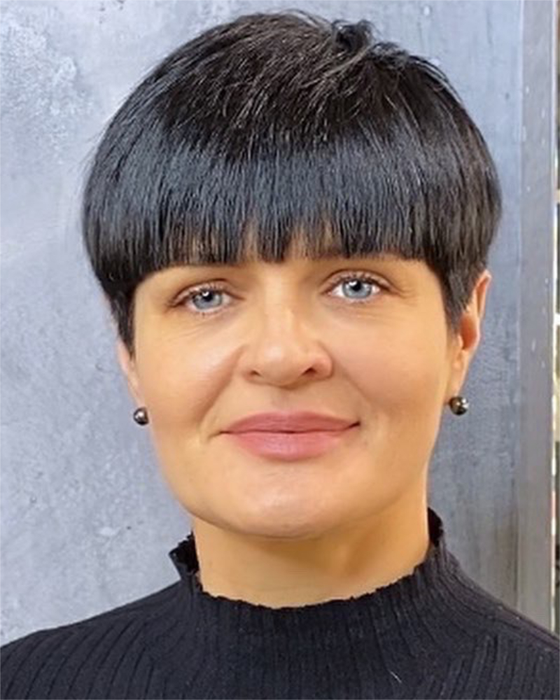 short pixie-bob haircut for women